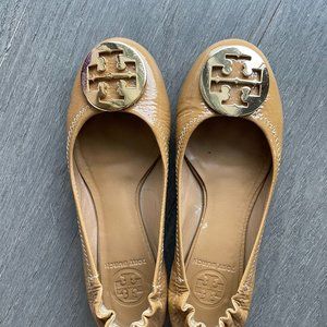 Tory Burch patent leather camel color ballet flat